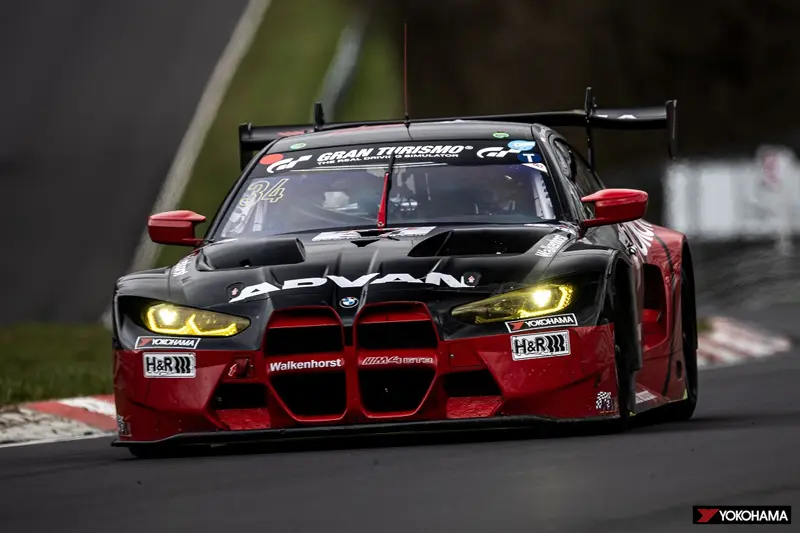 Auto con llantas YOKOHAMA ADVAN gana el Trofeo de Velocidad NLS de la Nürburgring Endurance Series